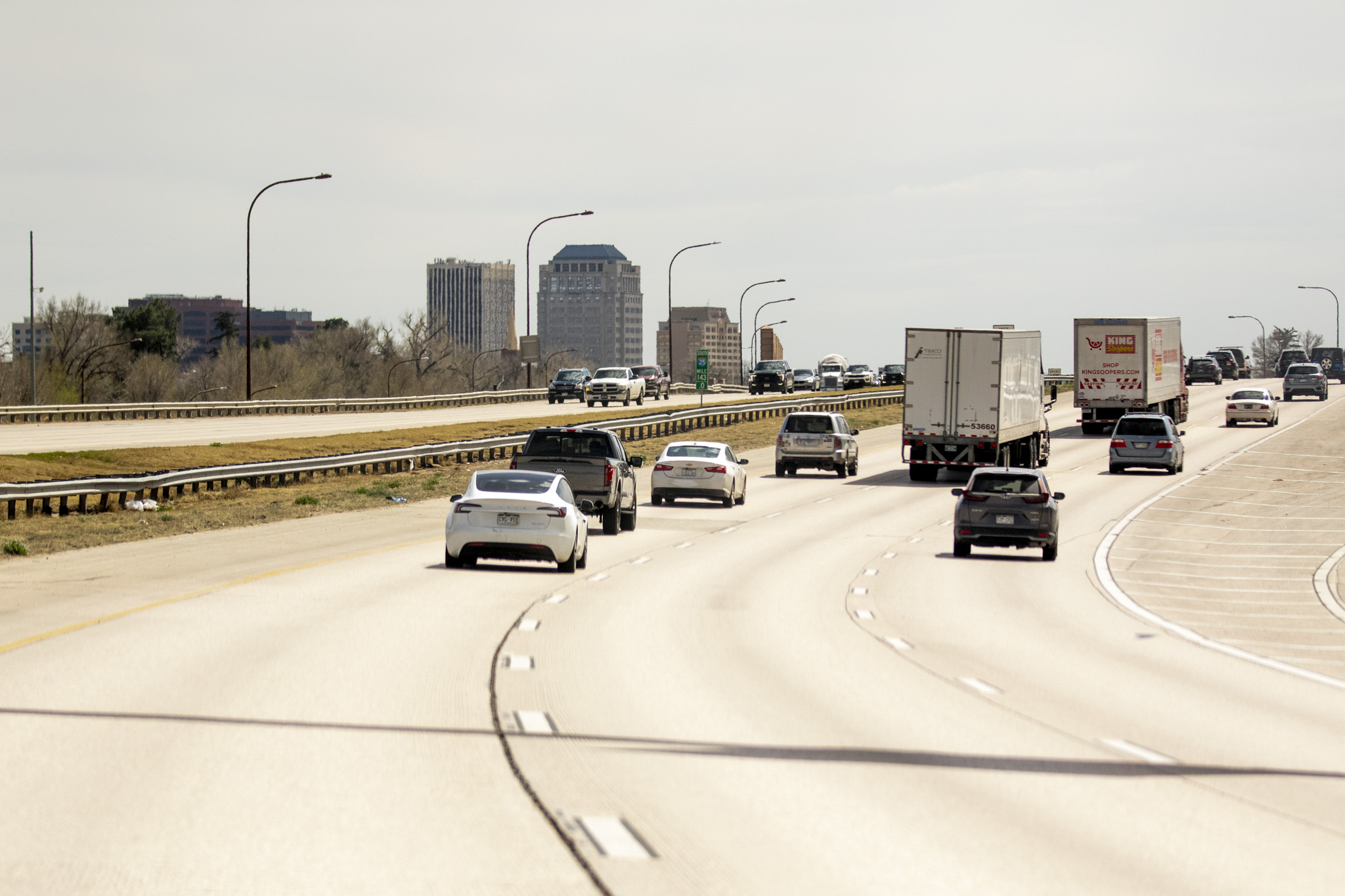 Northbound I-25 in Colorado Springs closing overnight for repairs at Garden of the Gods Road