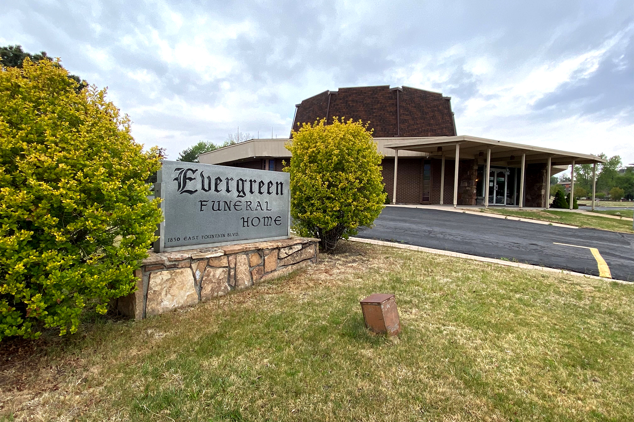 Colorado Springs funeral home placed on probation