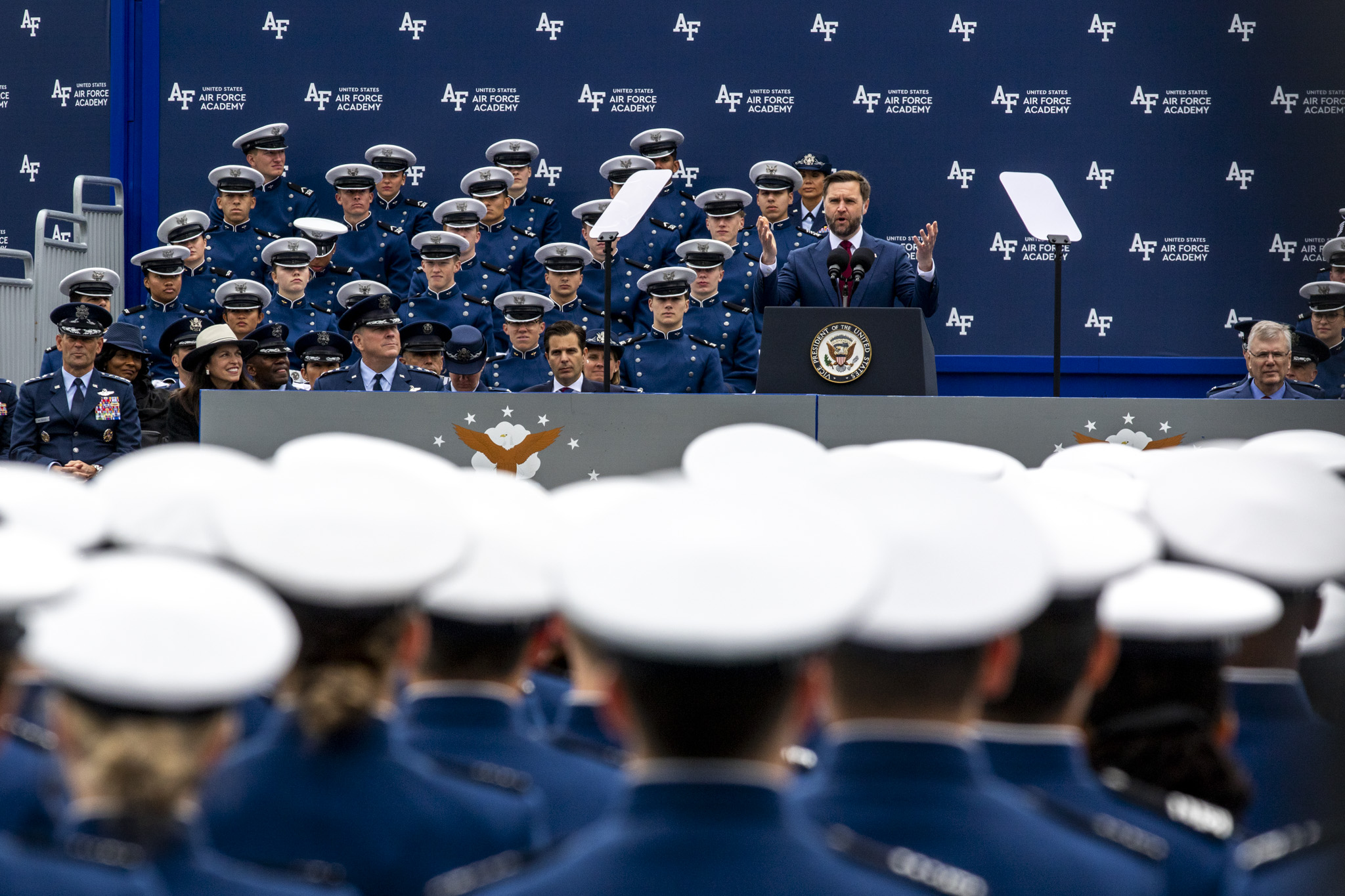 https://wp-cpr.s3.amazonaws.com/uploads/2026/05/260528-US-AIR-FORCE-ACADEMY-USAFA-GRADUATION-COMMENCEMENT-COLORADO-SPRINGS-KEVINJBEATY-80.jpg